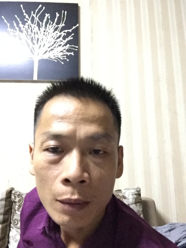 alongzhe的第一张照片--太原相亲服务中心