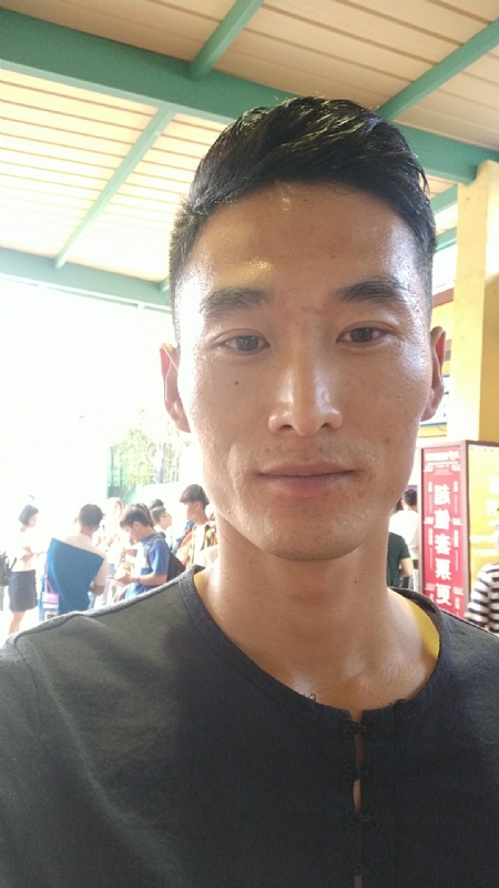 难得糊涂的第一张照片--太原相亲服务中心