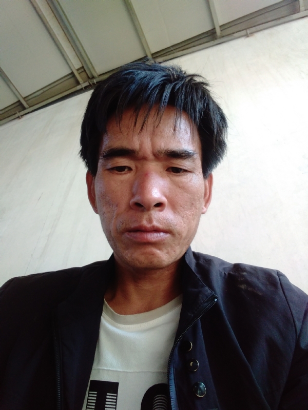 项斌的第一张照片--太原相亲服务中心