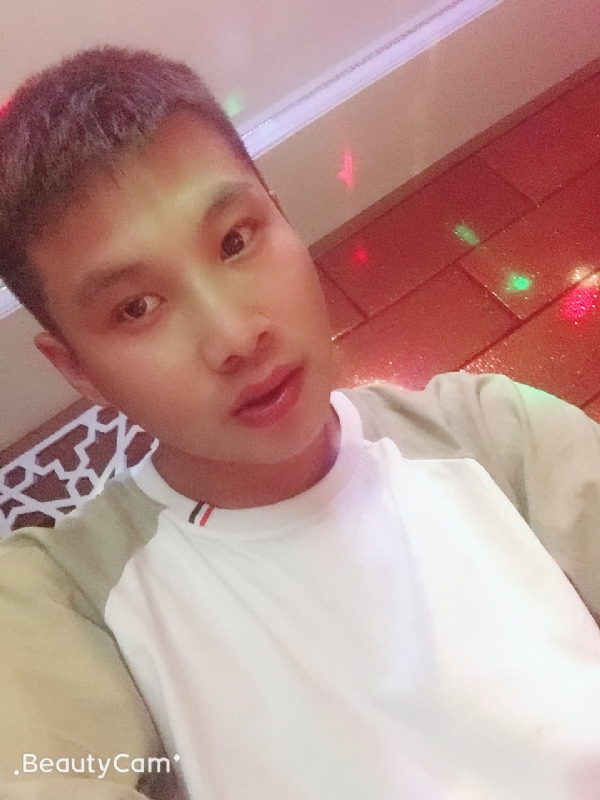 阿锋的第一张照片--太原相亲服务中心