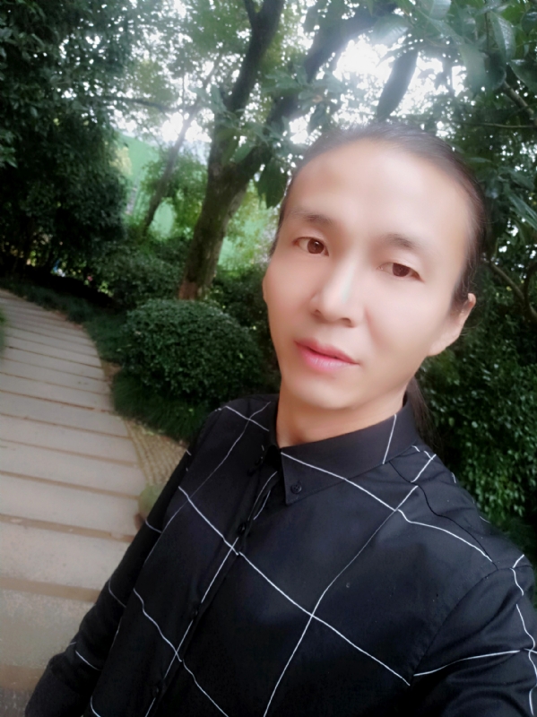 北方的狼的第一张照片--太原相亲服务中心