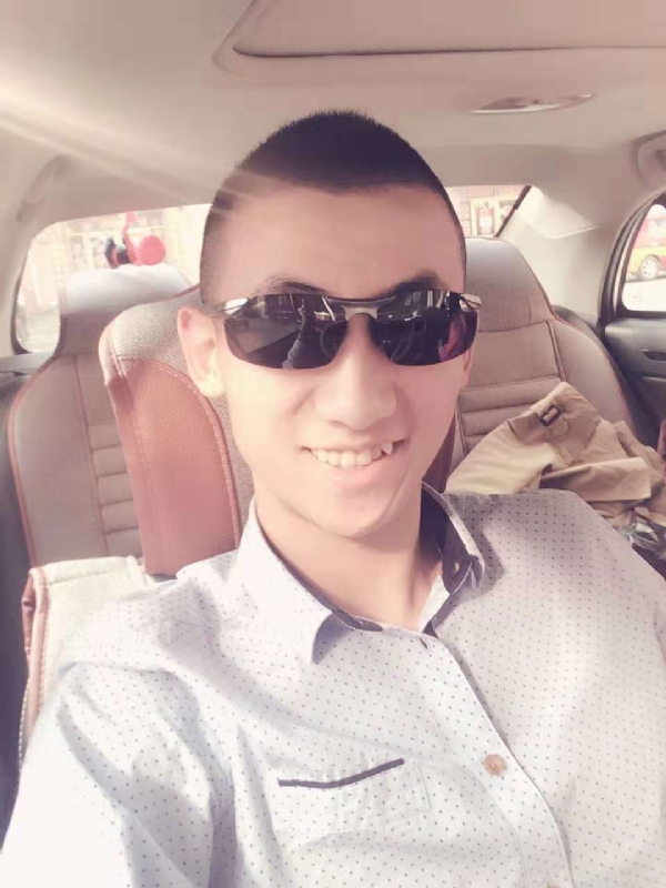 风雨的第一张照片--太原相亲服务中心