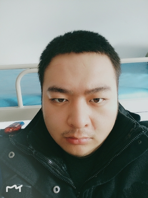 负重前行的第一张照片--太原相亲服务中心