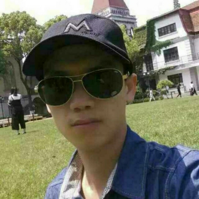 龙小华的第一张照片--太原相亲服务中心