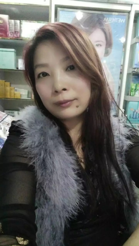 胡静的第三张照片--太原相亲服务中心
