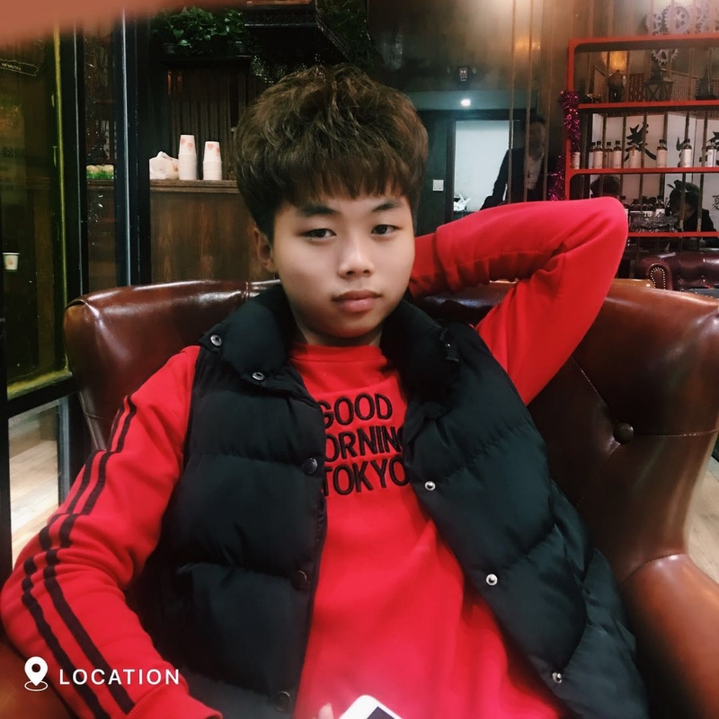 阳光男孩的第一张照片--太原相亲服务中心