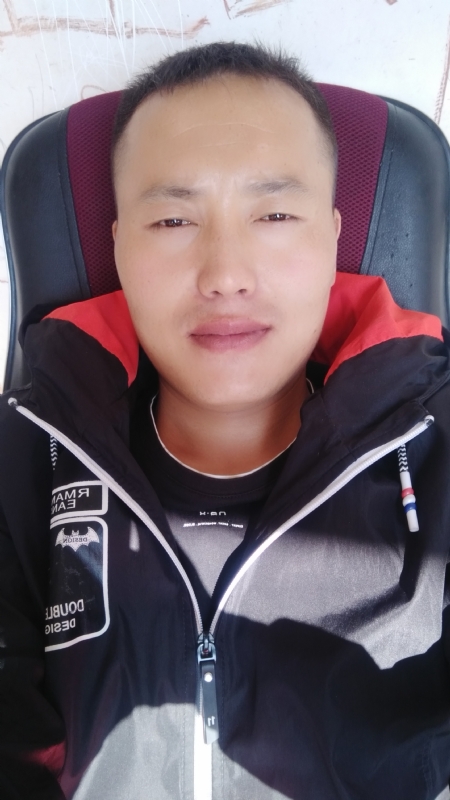 一花一世界的第三张照片--太原相亲服务中心