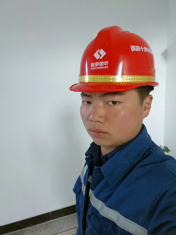 小公牛的第一张照片--太原相亲服务中心