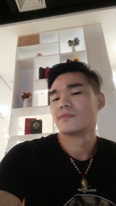 涵博随缘的第一张照片--太原相亲服务中心