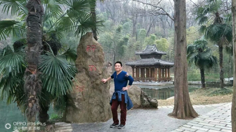 烦事用点心的第一张照片--太原相亲服务中心