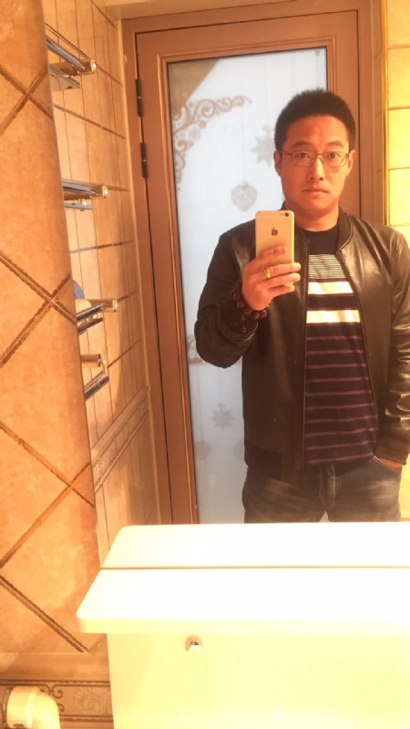 华灯初下的第一张照片--太原相亲服务中心