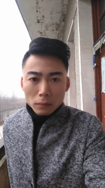 谁伴我闯荡的第一张照片--太原相亲服务中心