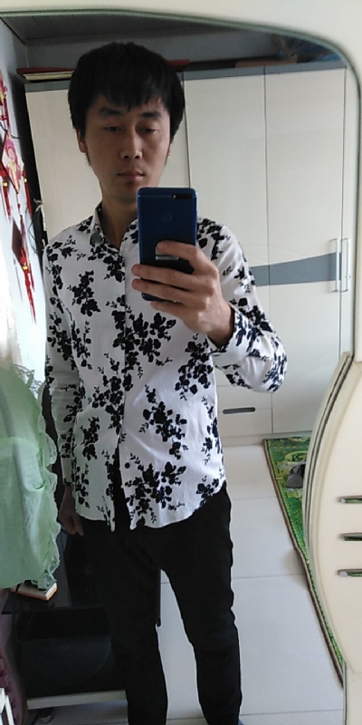 兰若寺里的书生的第一张照片--太原相亲服务中心