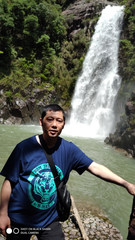 石头的第一张照片--太原相亲服务中心