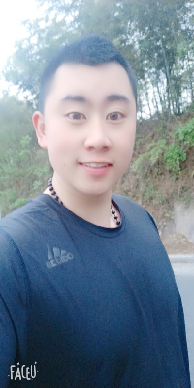 帅小伙的第一张照片--太原相亲服务中心