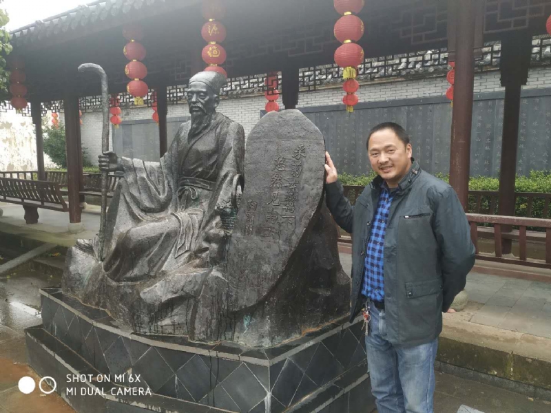 王鑫的第一张照片--太原相亲服务中心