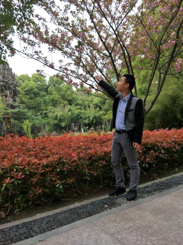 坦诚的第一张照片--太原相亲服务中心