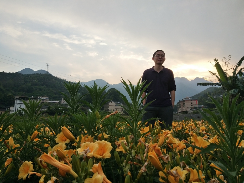 黄晓东的第一张照片--太原相亲服务中心