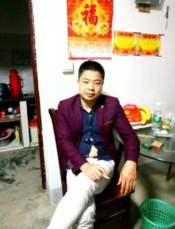 蓝色的微笑的第一张照片--太原相亲服务中心