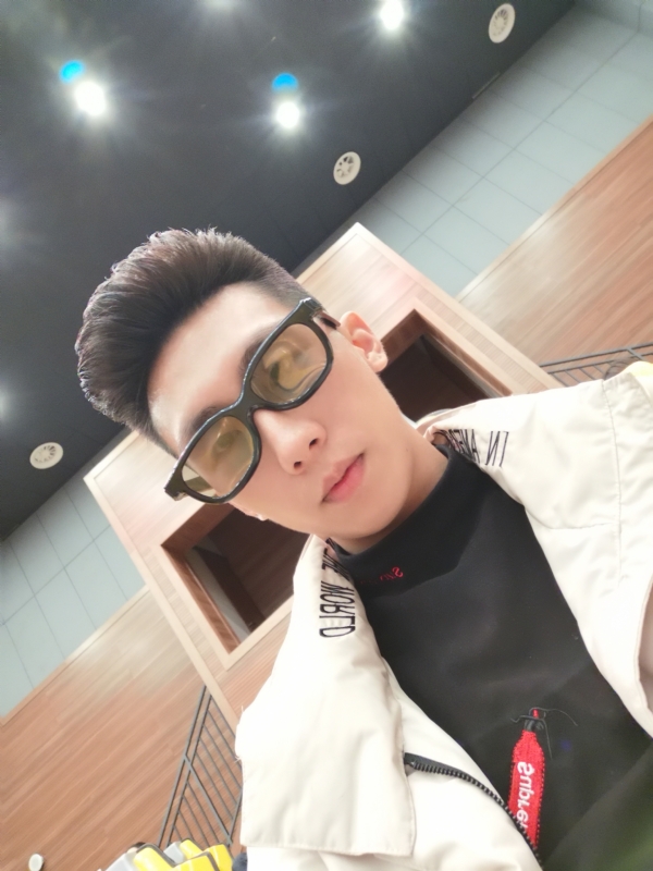 少年已不在年少的第一张照片--太原相亲服务中心