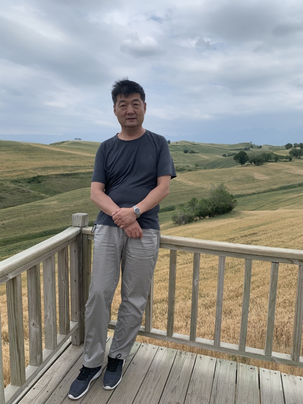 顺其自然的第一张照片--太原相亲服务中心