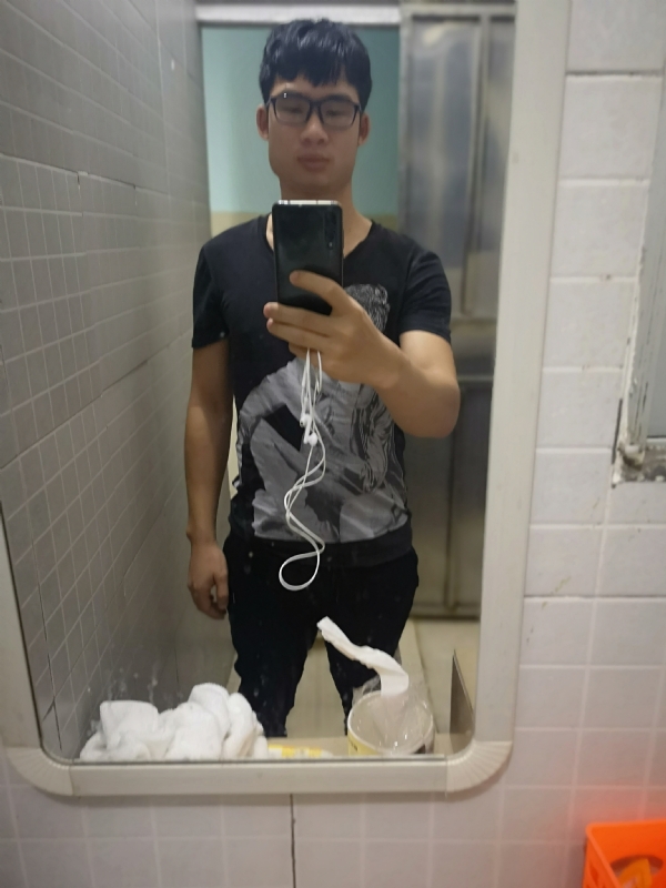 右手的执着的第一张照片--太原相亲服务中心