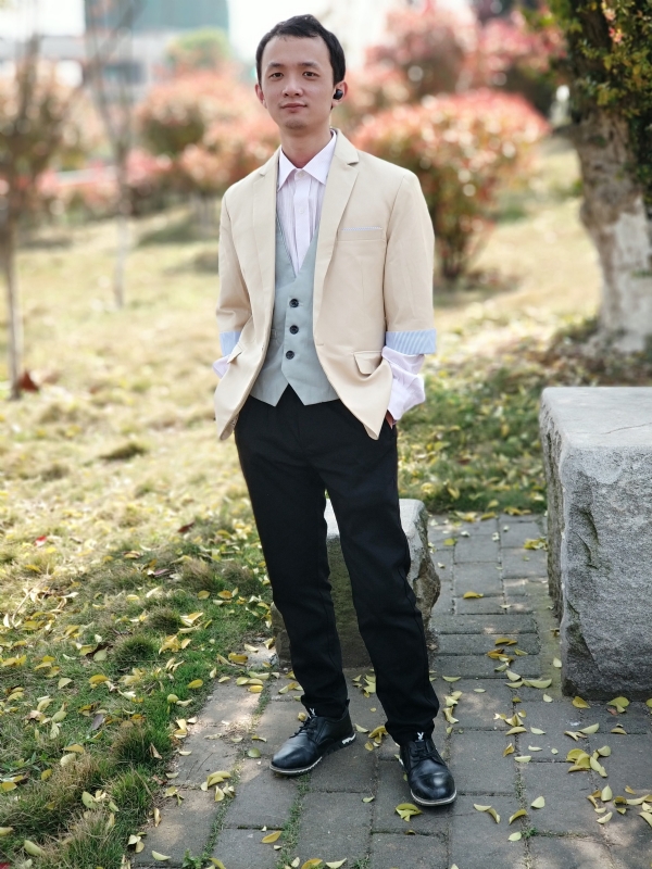 四叶草的第一张照片--太原相亲服务中心