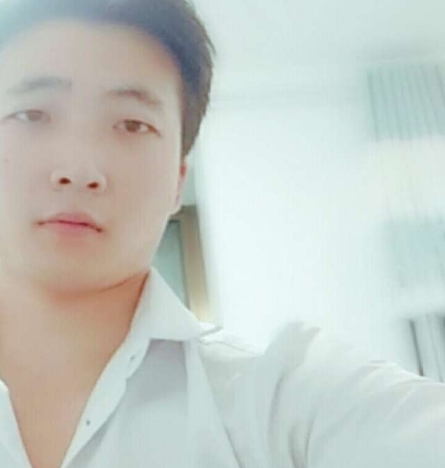 华英雄的第一张照片--太原相亲服务中心