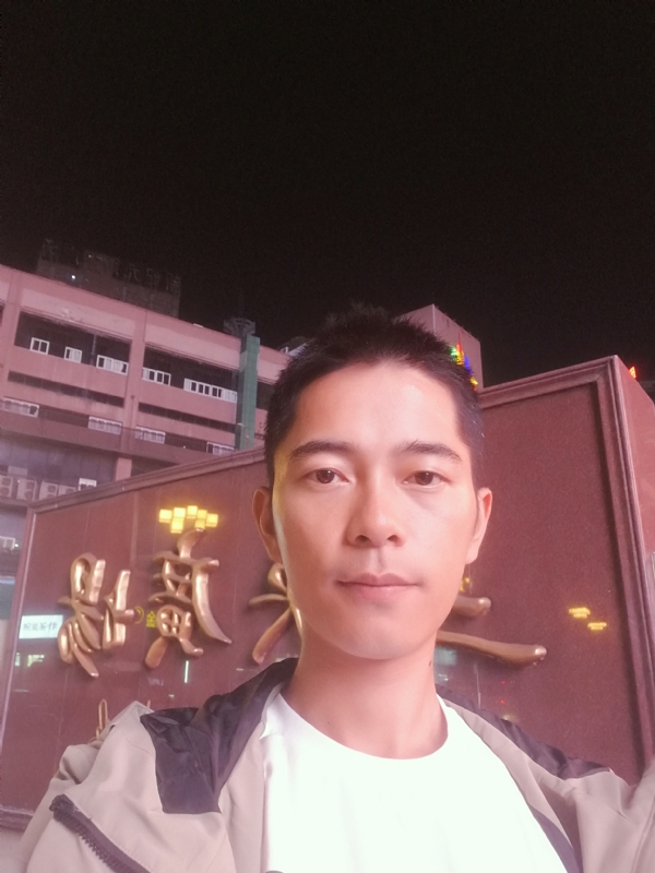 重庆小林的第一张照片--太原相亲服务中心