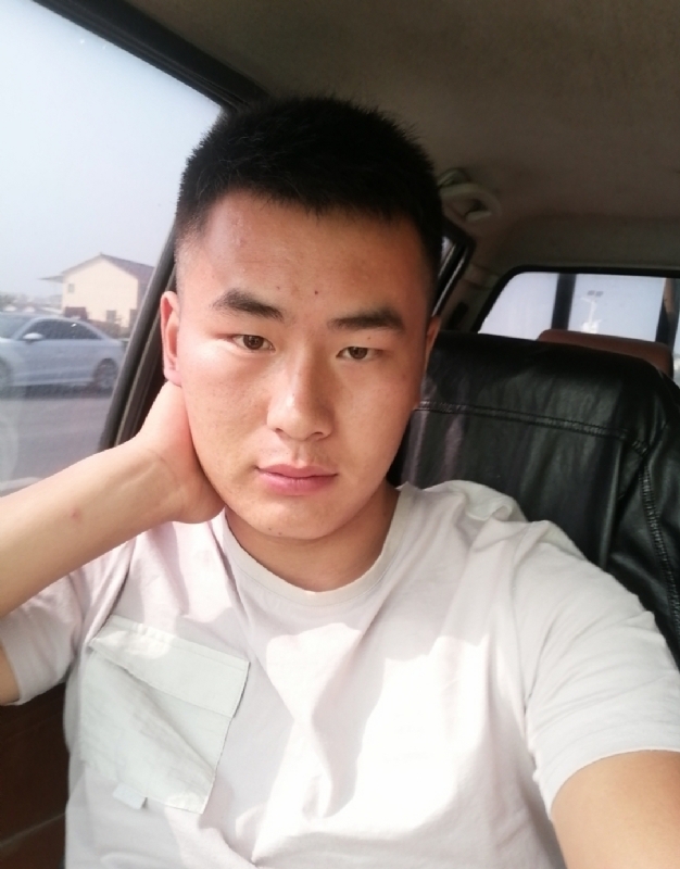 马宏亮的第二张照片--太原相亲服务中心