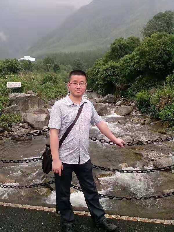 淡定牛魔王的第三张照片--太原相亲服务中心