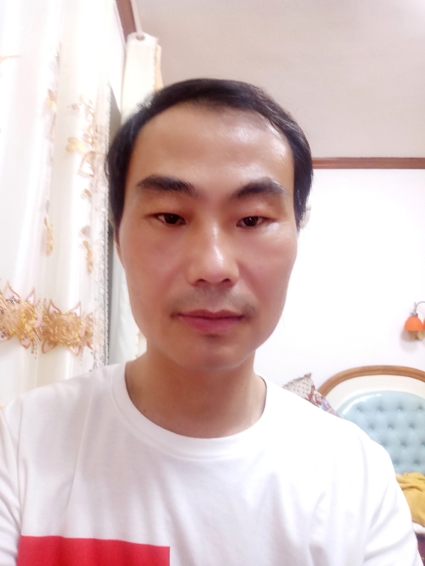 光明的第一张照片--太原相亲服务中心