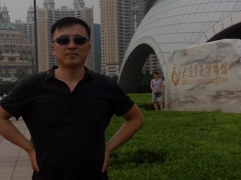 豁达的第一张照片--太原相亲服务中心