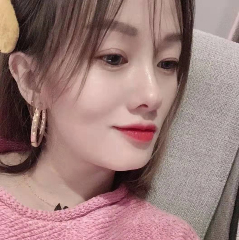 微醺的笑容的第一张照片--太原相亲服务中心