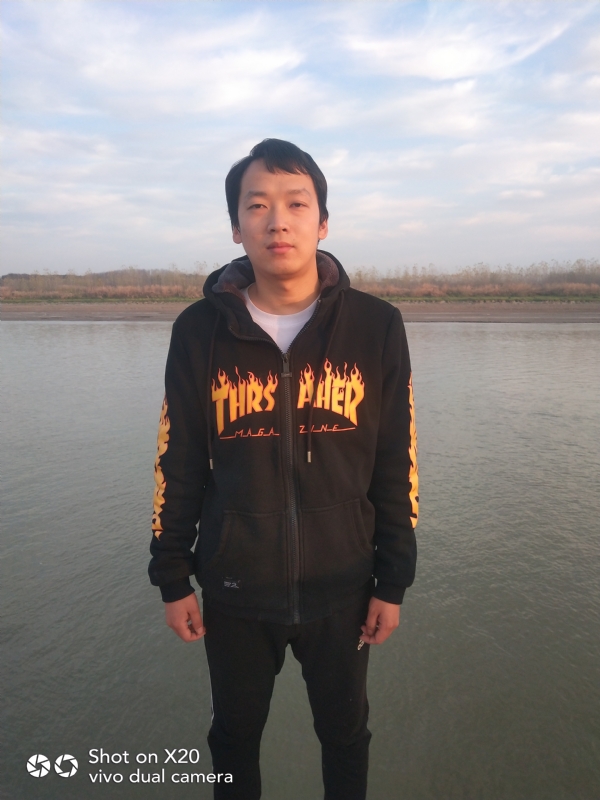 一往情深的第一张照片--太原相亲服务中心