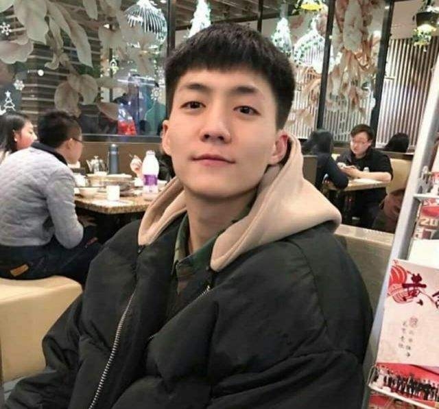 相爱的人的第一张照片--太原相亲服务中心