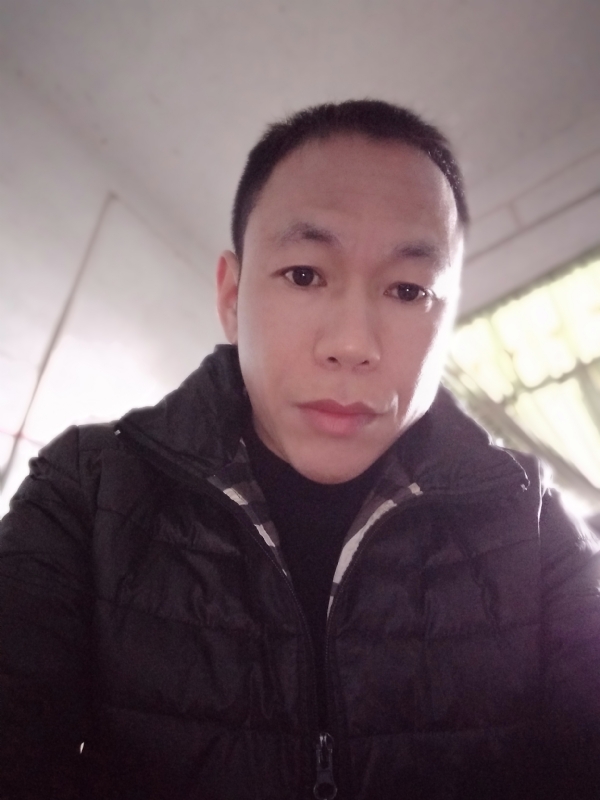 相信真爱的第一张照片--太原相亲服务中心