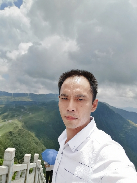 LXZ的第一张照片--太原相亲服务中心