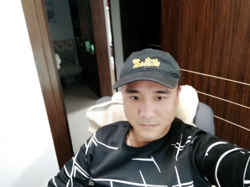 坚持我爱的第一张照片--太原相亲服务中心