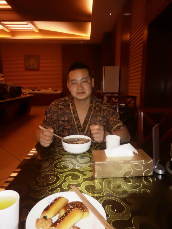 会飞的鱼的第一张照片--太原相亲服务中心