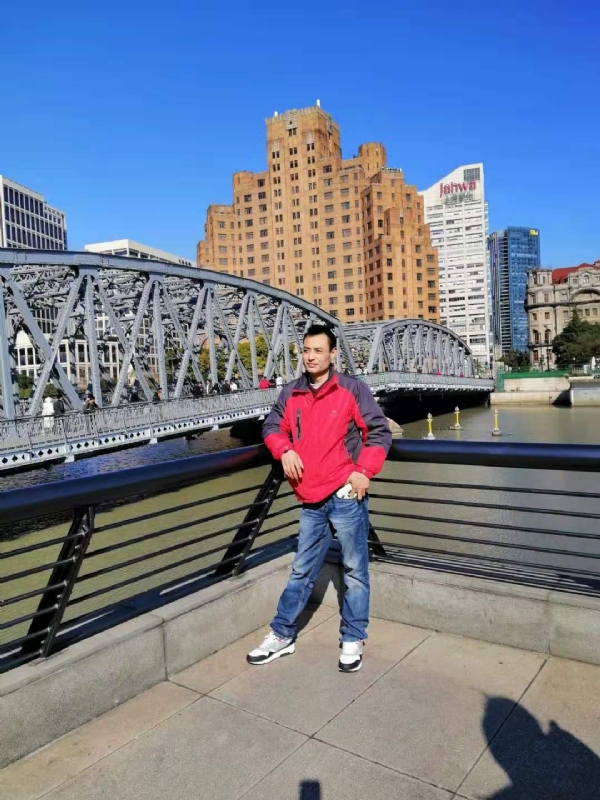 老乐的第一张照片--太原相亲服务中心