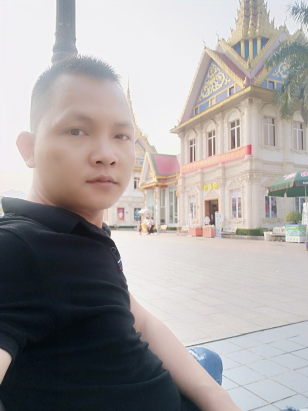 漂泊者的第一张照片--太原相亲服务中心