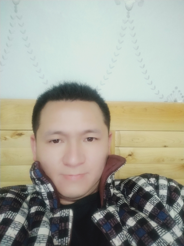 寻找一个真实的她的第一张照片--太原相亲服务中心