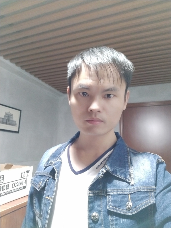 阿信的第一张照片--太原相亲服务中心