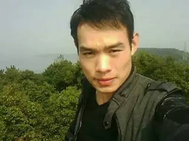 明镜的第一张照片--太原相亲服务中心