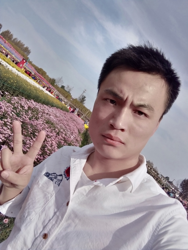 心碎无痕的第二张照片--太原相亲服务中心