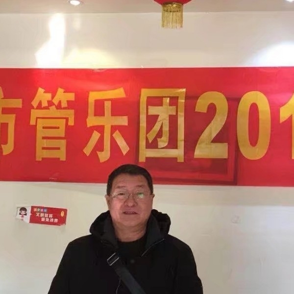 大地神鹰的第一张照片--太原相亲服务中心