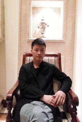 制片人杨亚林的第一张照片--太原相亲服务中心