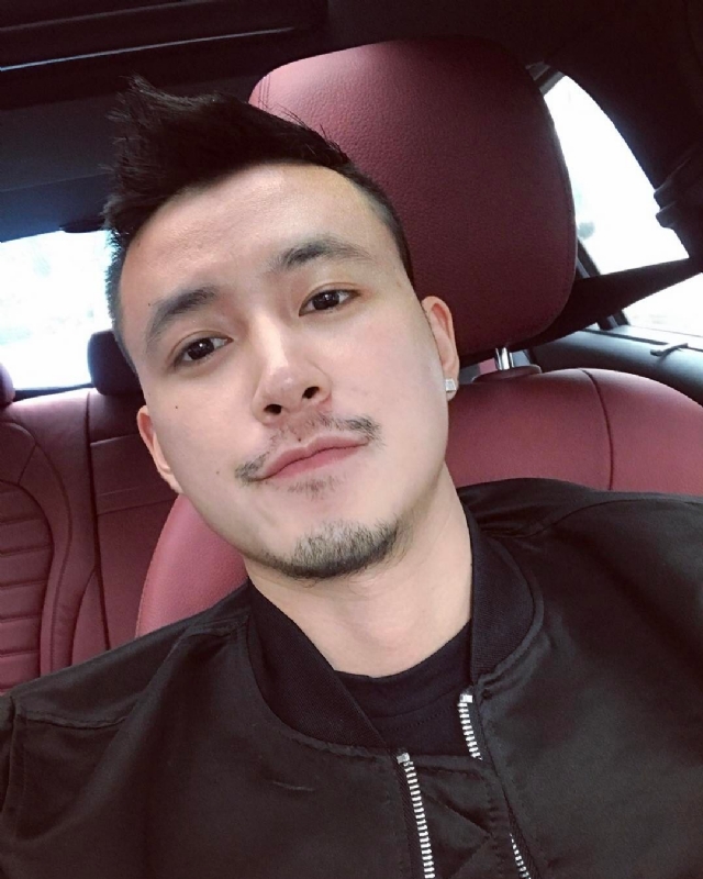 隆刘的第一张照片--太原相亲服务中心