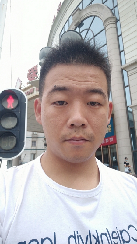 夜空的第一张照片--太原相亲服务中心